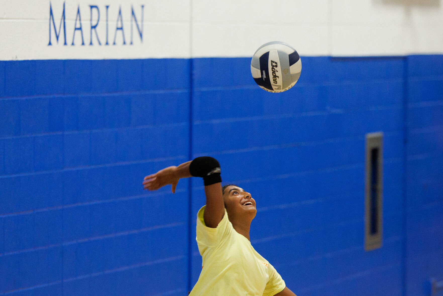 081125-owh-spo-marian-29.JPG